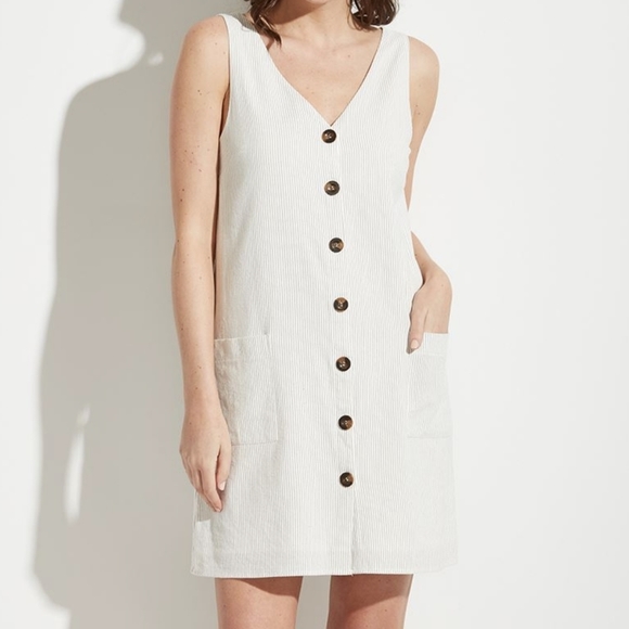Crescent Dresses & Skirts - Crescent Linen Blend Button Down Dress